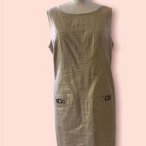 Tahari champagne gold sleeveless dress with gold buckle details